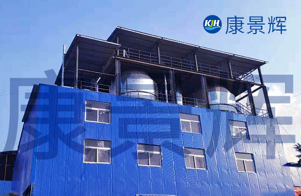 河南的MVR多效蒸發(fā)器價格區(qū)間，大約在350W-8000W之間，不同業(yè)主對多效MVR蒸發(fā)器的需求不一樣，處理量不一樣，選用的材質、設備結構等都不一樣，所以，蒸發(fā)器價格浮動范圍較大。